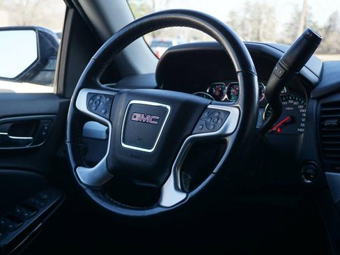 Used 2020 GMC Yukon XL SLT image 40