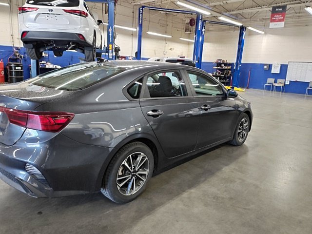 Used 2024 Kia Forte LXS FWD image 9