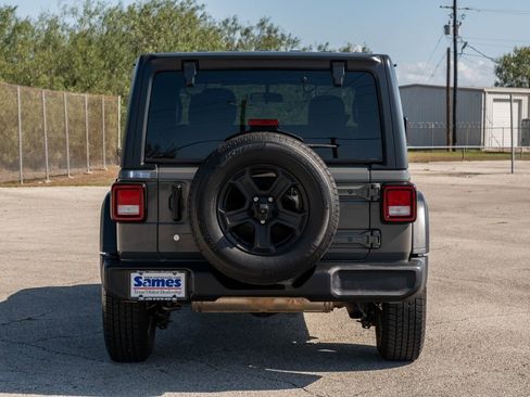 Used 2020 Jeep Wrangler Sport image 6