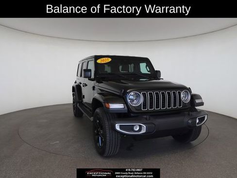 Used 2025 Jeep Wrangler Unlimited Sahara image 29