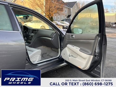 Used 2012 INFINITI G37 x Sedan w/ Premium Pkg image 16
