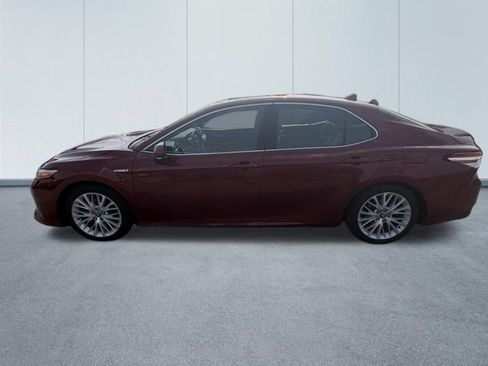 Used 2018 Toyota Camry XLE w/ Audio Package FWD image 6