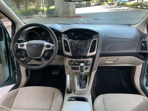 Used 2012 Ford Focus SEL FWD image 14