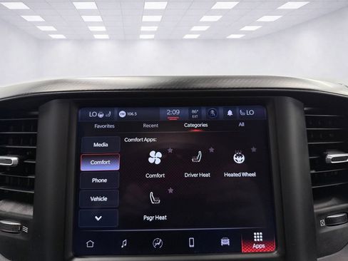 Used 2023 RAM 1500 Big Horn AWD/4WD image 33
