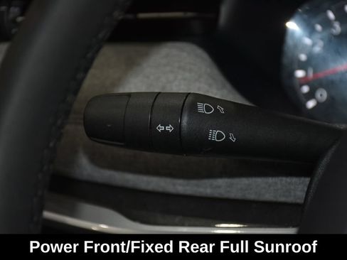 Used 2025 Jeep Compass Latitude w/ Sun & Sound Group AWD/4WD image 14
