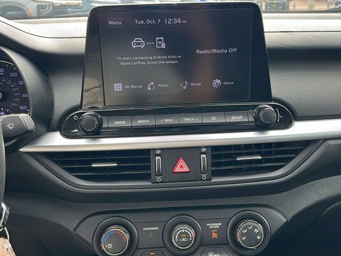 Used 2024 Kia Forte LXS image 20