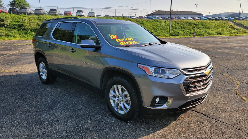 Used 2021 Chevrolet Traverse LT w/ LPO, Floor Liner Package AWD/4WD image 16