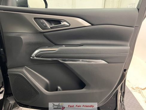 New 2026 Chevrolet Traverse LT w/ Sun and Wheel Package FWD image 40