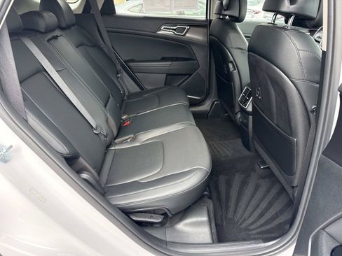 Used 2023 Kia Sportage EX AWD/4WD image 21