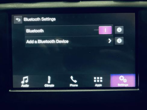 Used 2018 Ford Fusion SE w/ Fusion SE Technology Package FWD image 33