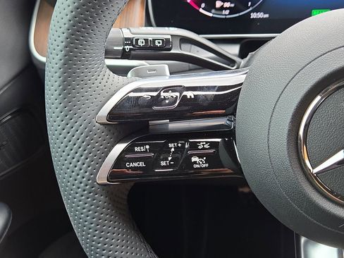 New 2025 Mercedes-Benz GLC 350e GLC 350e image 21