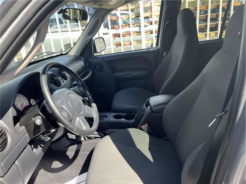 Used 2004 Jeep Liberty Sport w/ PWR Convenience Group image 10