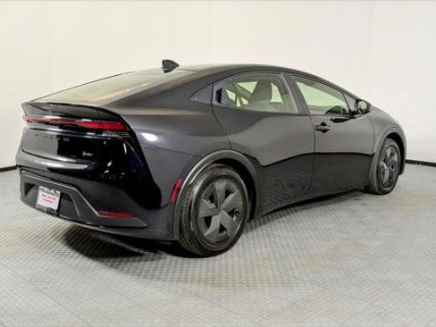 Used 2024 Toyota Prius LE image 8