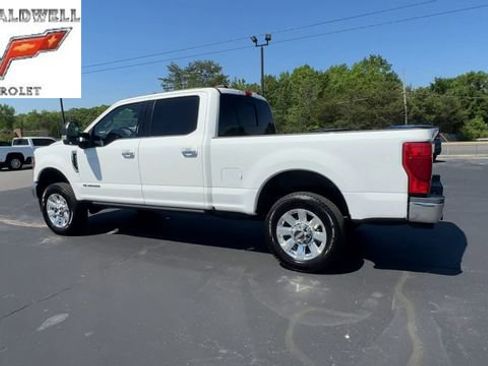 Used 2022 Ford F250 Platinum AWD/4WD image 6