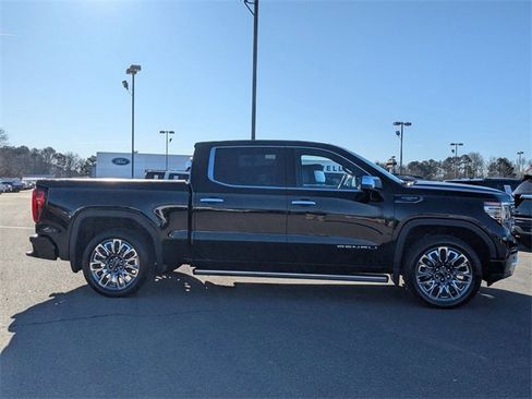 Used 2024 GMC Sierra 1500 Denali Ultimate image 2