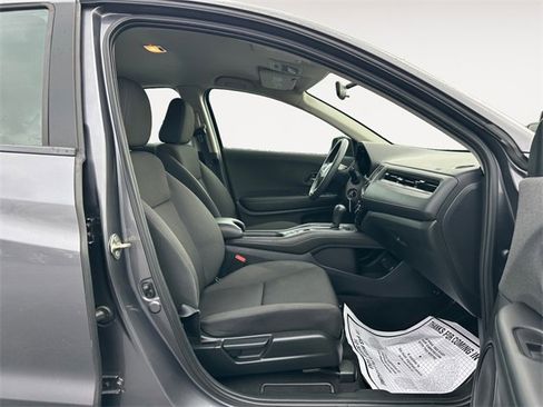 Used 2019 Honda HR-V LX image 15