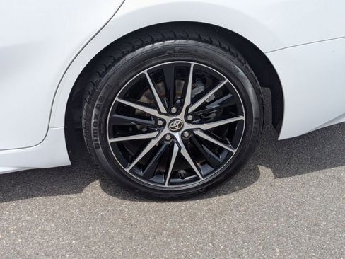 Used 2022 Toyota Camry SE w/ Carpet Mat Package (TMS) image 22