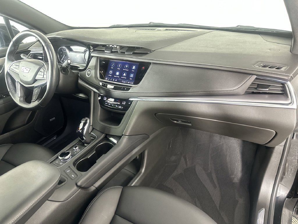 Used 2023 Cadillac XT5 Luxury FWD image 31