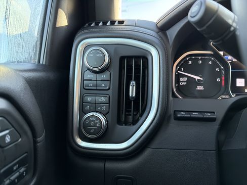 Used 2020 GMC Sierra 1500 Denali w/ Denali Ultimate Package image 25