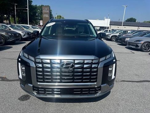 Certified 2025 Hyundai Palisade Calligraphy AWD/4WD image 2