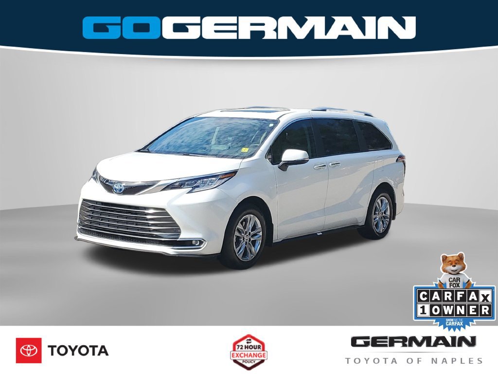 Used 2024 Toyota Sienna Limited FWD image 1
