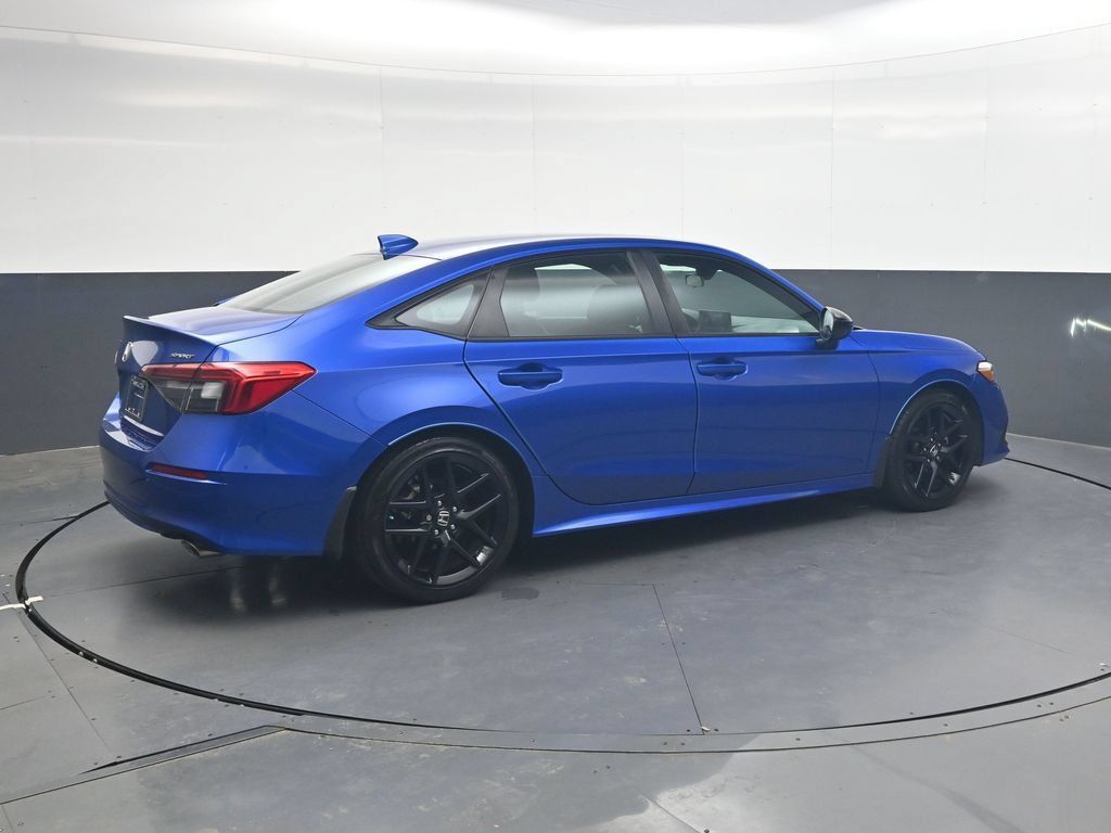 Used 2023 Honda Civic Sport image 4