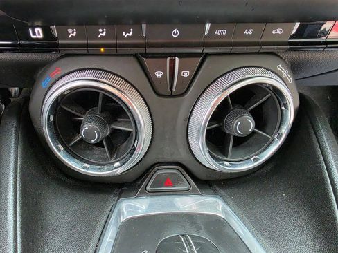 Used 2016 Chevrolet Camaro LT RWD image 36