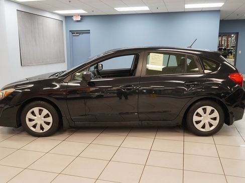 Used 2016 Subaru Impreza 2.0i image 2