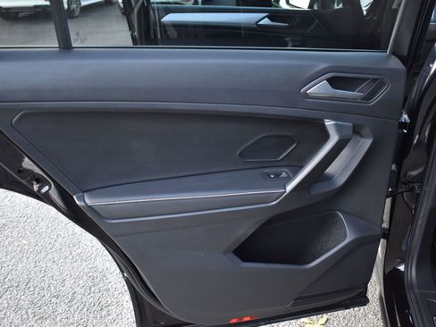 Used 2022 Volkswagen Tiguan S image 25