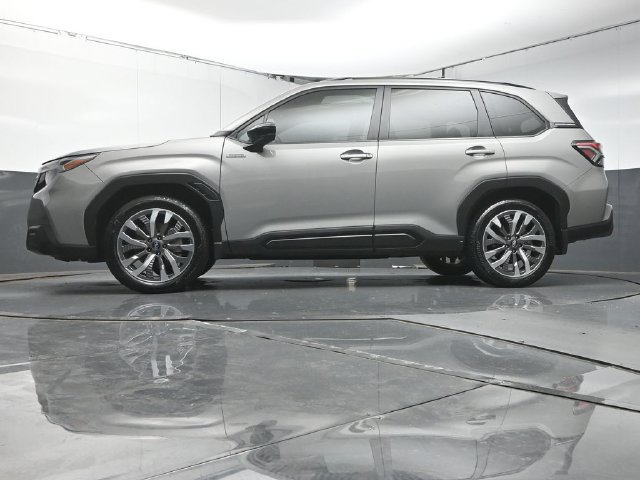 Used 2025 Subaru Forester Touring w/ Touring Package AWD/4WD image 41