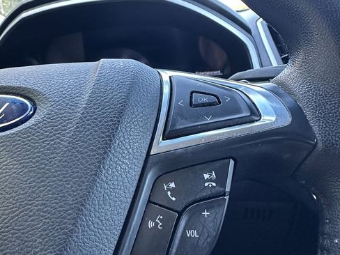 Used 2017 Ford Edge SEL w/ Equipment Group 201A image 12