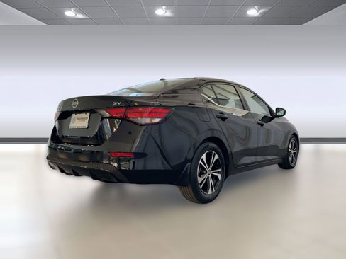 Used 2020 Nissan Sentra SV image 9
