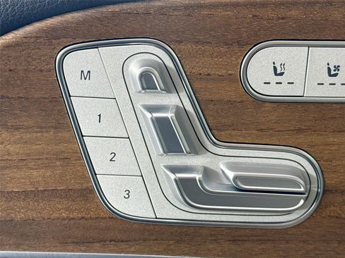 Used 2024 Mercedes-Benz GLE 450 4MATIC image 31