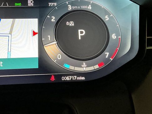 Used 2024 Land Rover Range Rover Sport Dynamic SE image 17