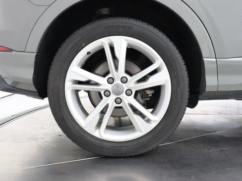 Used 2020 Audi Q3 2.0T Premium AWD/4WD image 44