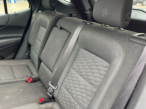 Used 2018 Chevrolet Equinox LT w/ Sun & Infotainment Package FWD image 13