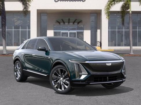 New 2026 Cadillac Lyriq Signature Luxury RWD image 7