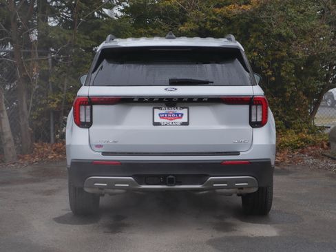 New 2026 Ford Explorer Active w/ Active Comfort Package image 22