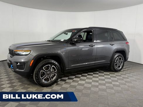 Used 2023 Jeep Grand Cherokee Trailhawk AWD/4WD image 1