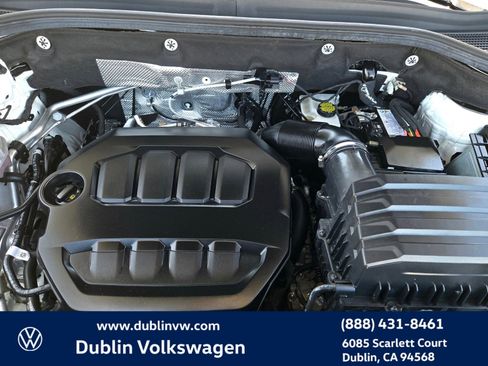 Used 2024 Volkswagen Atlas Cross Sport SE FWD image 22