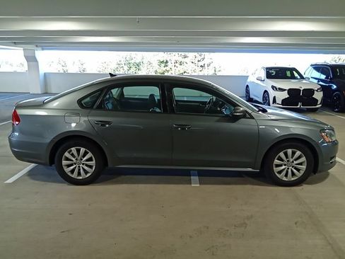 Used 2014 Volkswagen Passat 2.5 S FWD image 4