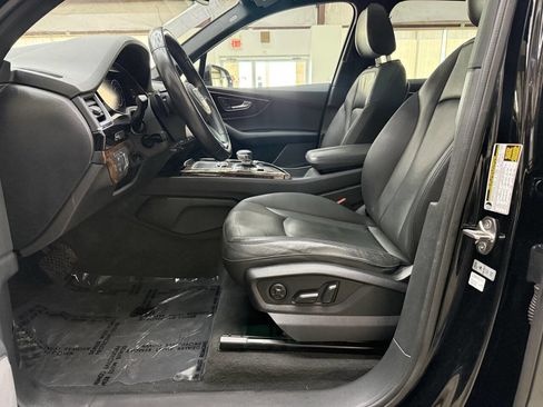 Used 2018 Audi Q7 3.0T Premium Plus w/ Premium Plus Package AWD/4WD image 13