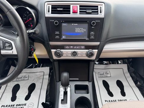 Used 2017 Subaru Outback 2.5i image 21