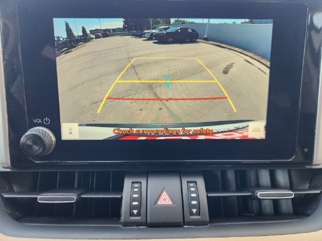 Certified 2025 Toyota RAV4 XLE Premium FWD image 17