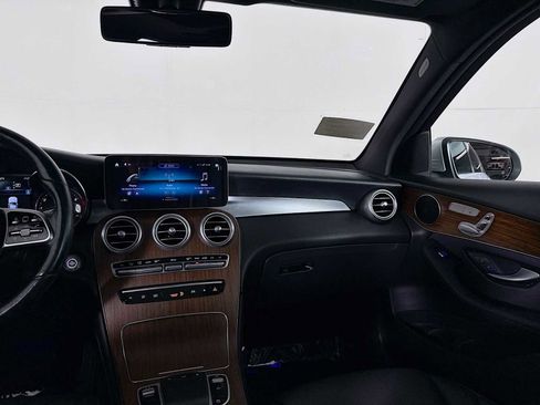 Used 2020 Mercedes-Benz GLC 300 4MATIC image 31