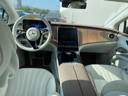 Used 2022 Mercedes-Benz EQS 450+ Sedan image 12