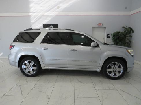 Used 2015 GMC Acadia Denali image 3