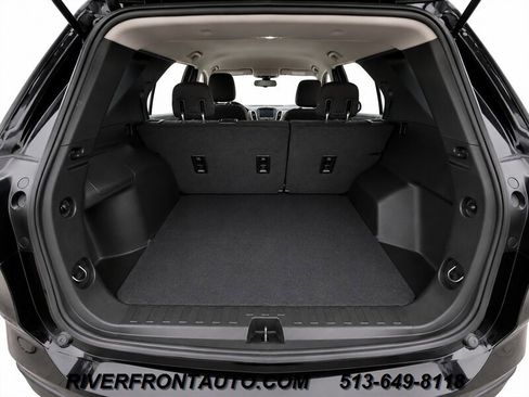 Used 2018 Chevrolet Equinox LS AWD/4WD image 16