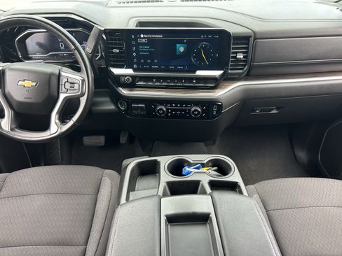 Certified 2025 Chevrolet Silverado 2500 LT w/ Convenience Package AWD/4WD image 15