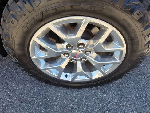 Used 2018 GMC Sierra 1500 SLT w/ SLT Premium Package RWD image 16